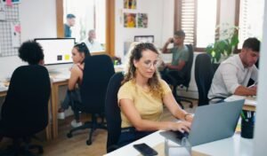 La Importancia de Estar Informado en la Era Digital